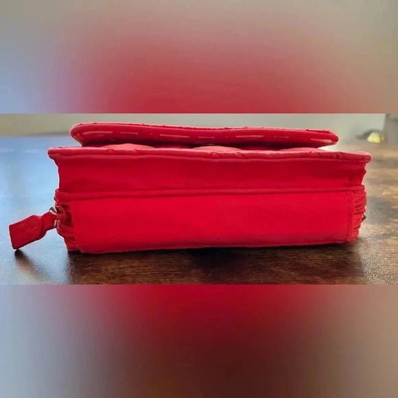 RETIRED: Vera Bradley | ladies Cardinal Red mini crossbody handbag. - Picture 12 of 13